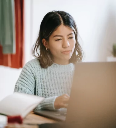 essay checker plagiarism online University applicant